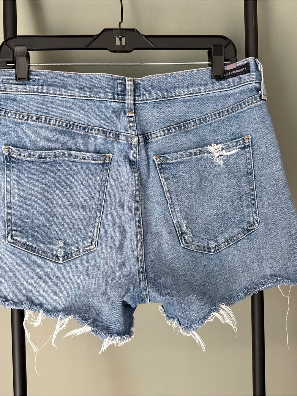 Citizens Of Humanity Marlow Easy Denim Shorts - Picture 5 of 10